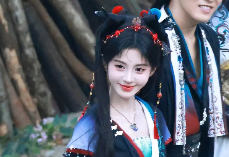 俞灏明王晓晨疑似结婚后首露面,在奥地利旅游被偶遇,细节很甜